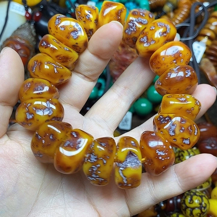 无非金属手串。