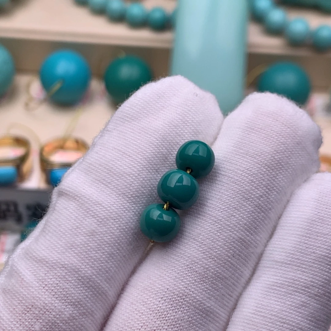 生***活绿松石未镶嵌珠宝奇石