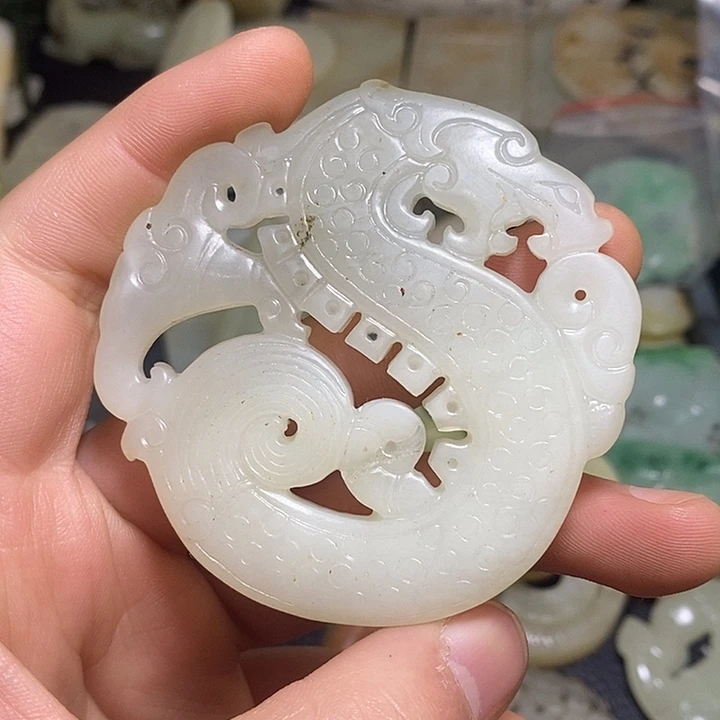 和田玉（糖玉）未镶嵌颈饰