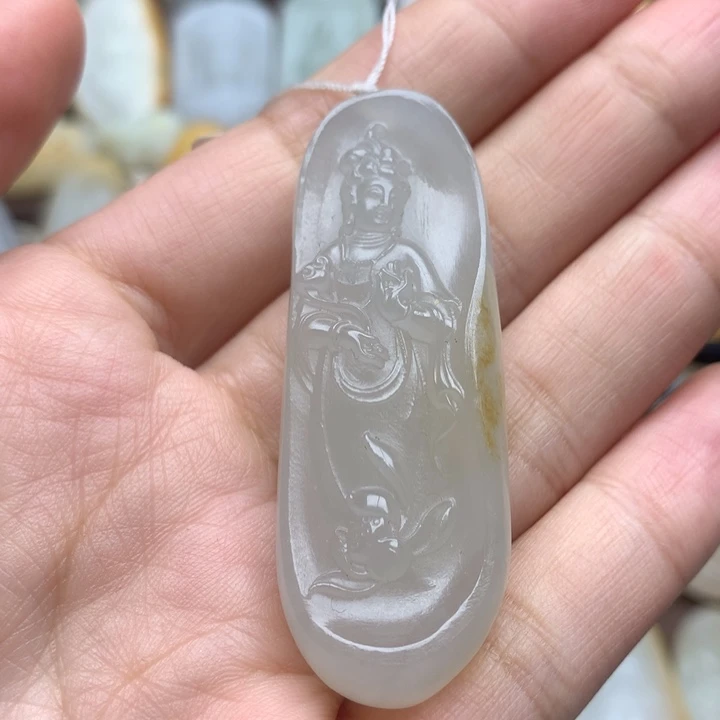 和田玉未镶嵌颈饰