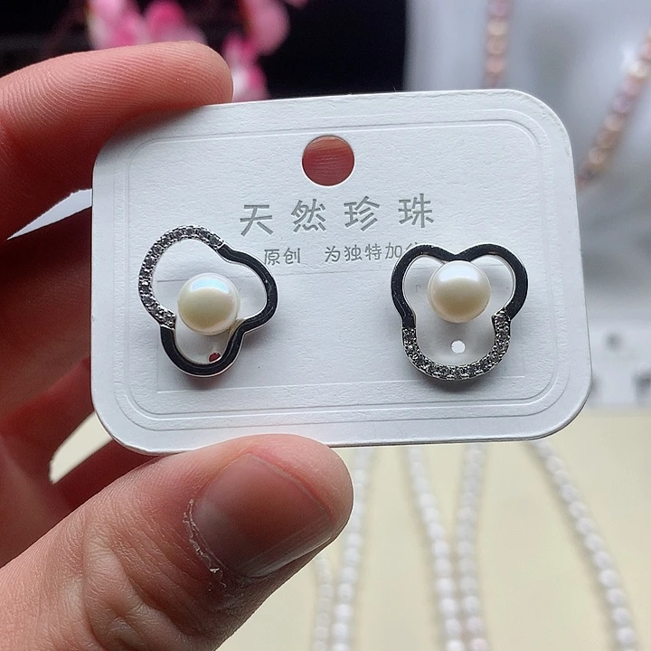 银S925镶嵌耳饰淡水珍珠