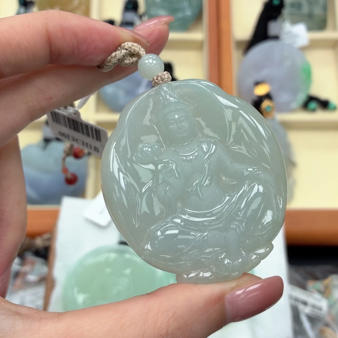 翡翠未镶嵌颈饰天然缅甸A货翡翠