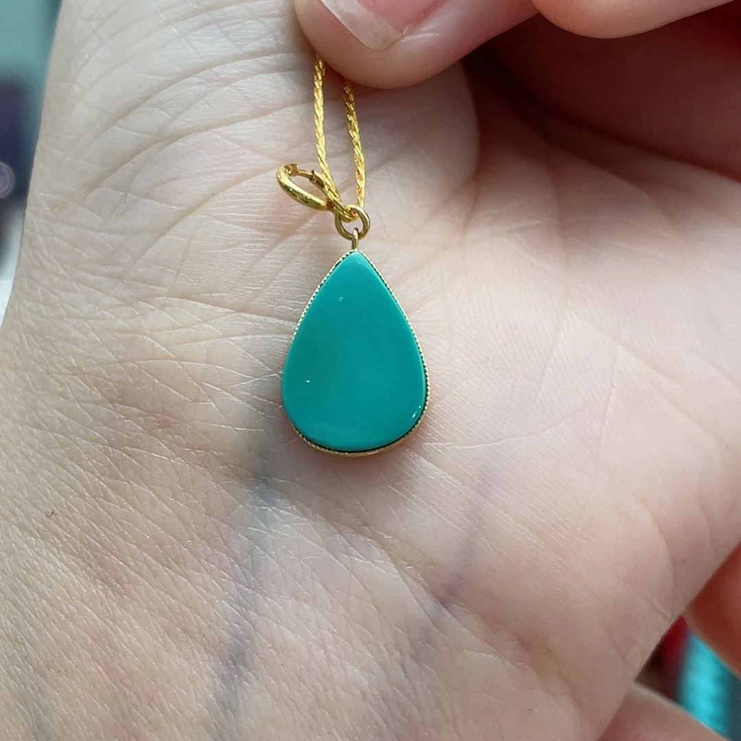 绿松石颈饰18K金镶嵌