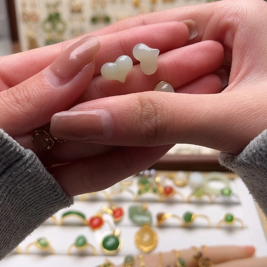 和田玉银S925镀金镶嵌耳饰