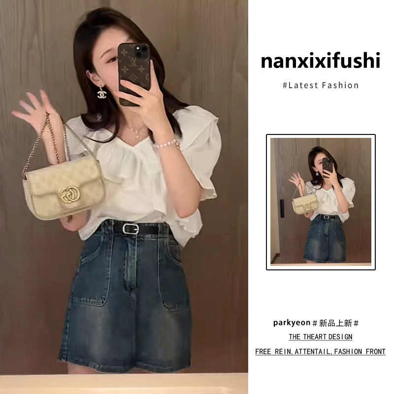 夏季温柔系穿搭女2025新款韩版时尚露肩显瘦上衣百搭短裙两件套潮