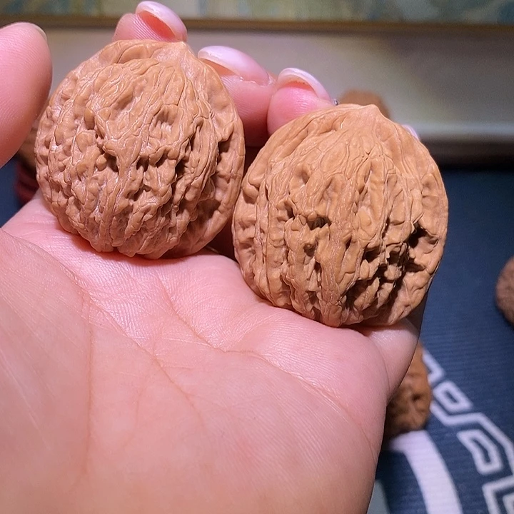 文玩核桃把件孤**影38虎头