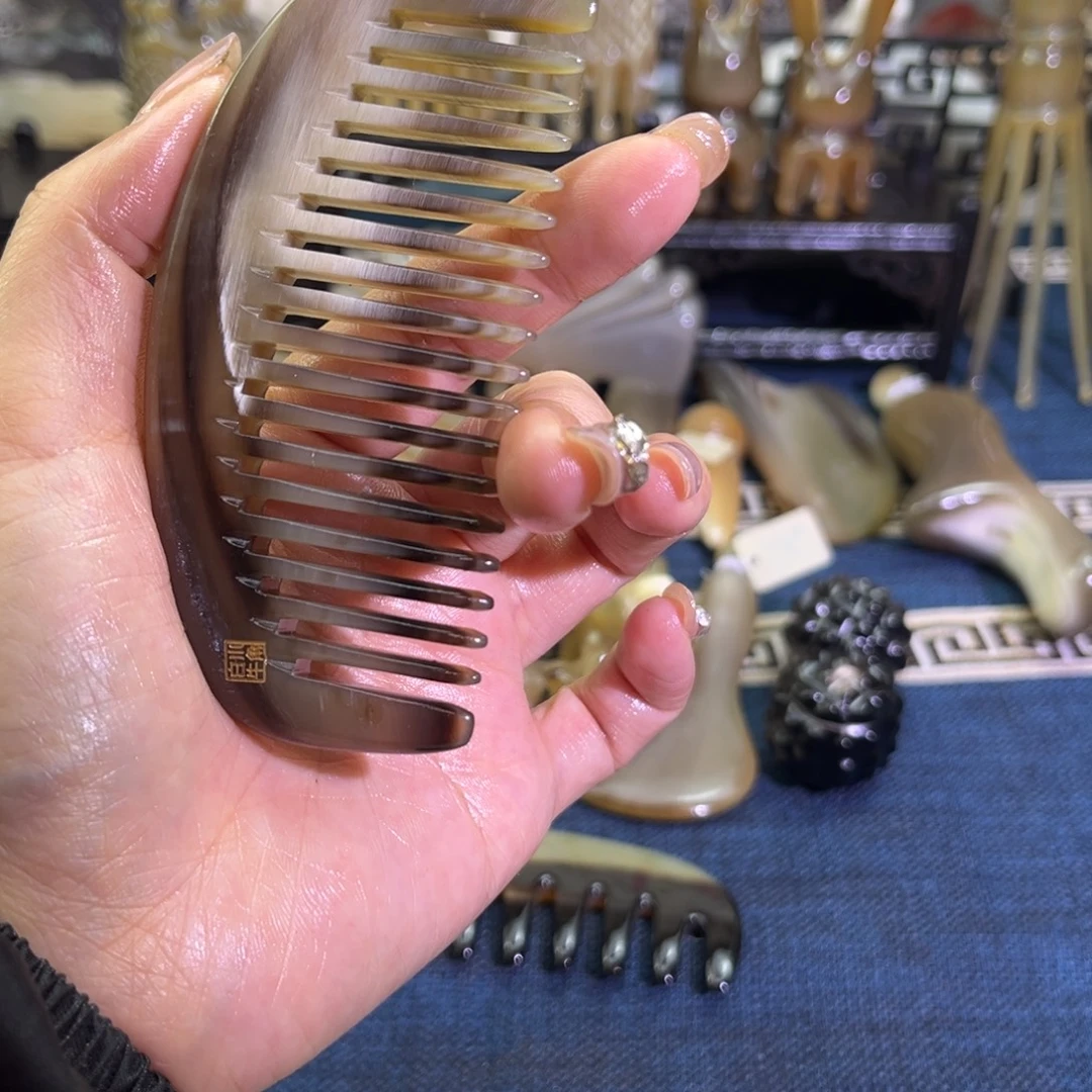 国内老白水黑金刚包包梳