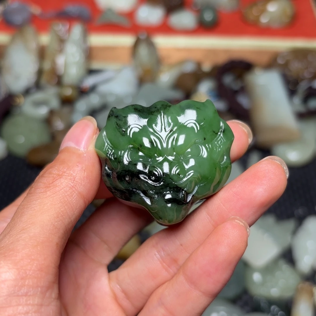 和田玉未镶嵌颈饰小*豆