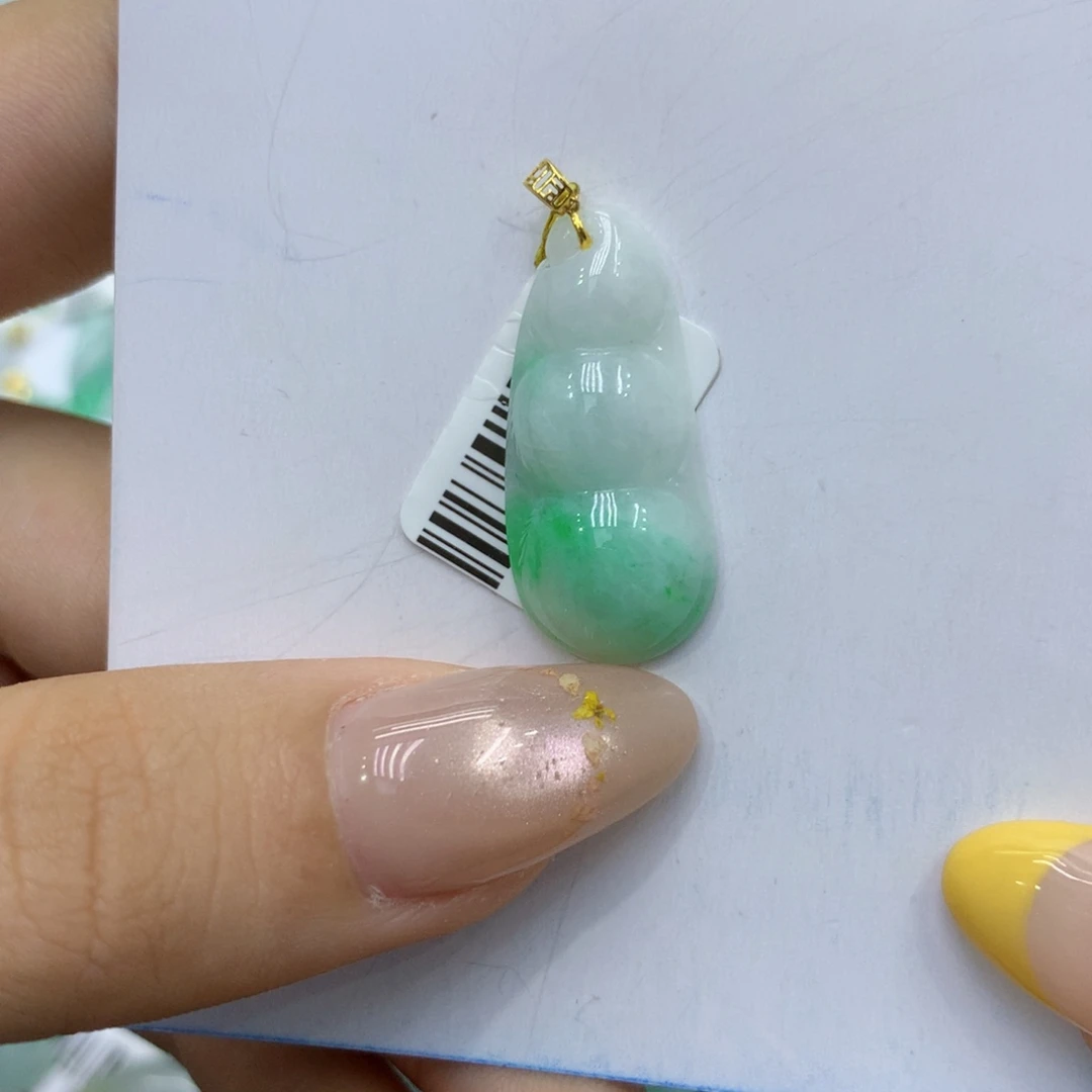 颈饰18K金镶嵌翡翠翡翠