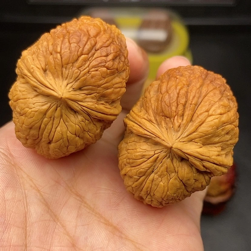 【闪购商品】把件文玩核桃41尺磐石58.5克