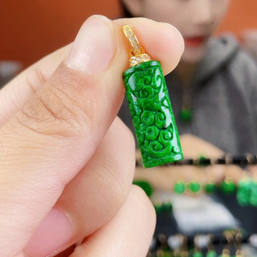 翡翠未镶嵌耳饰饰品