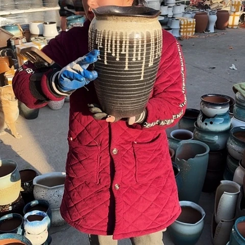 口20高30瑕疵盆子。