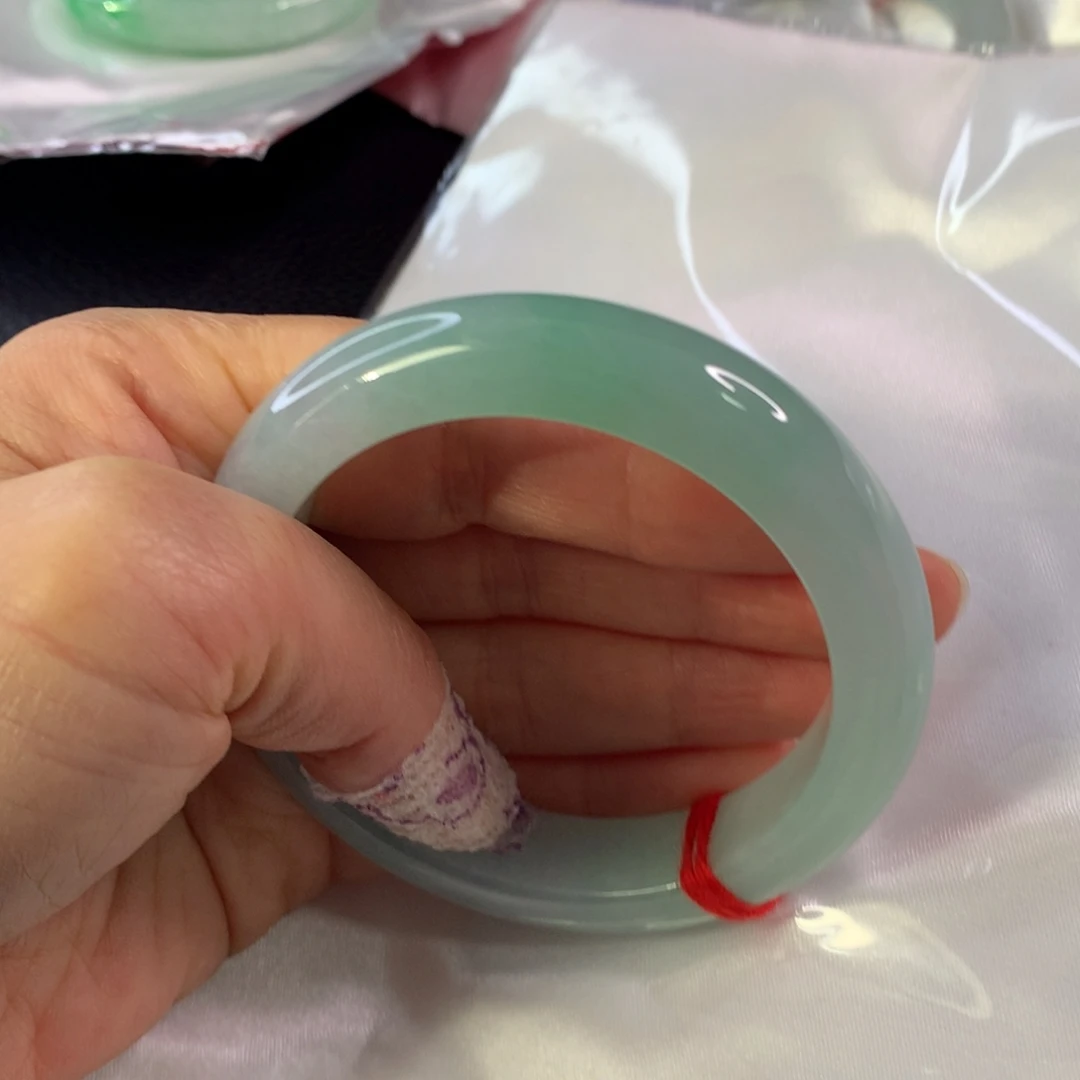 翡翠未镶嵌手镯翡翠手镯57