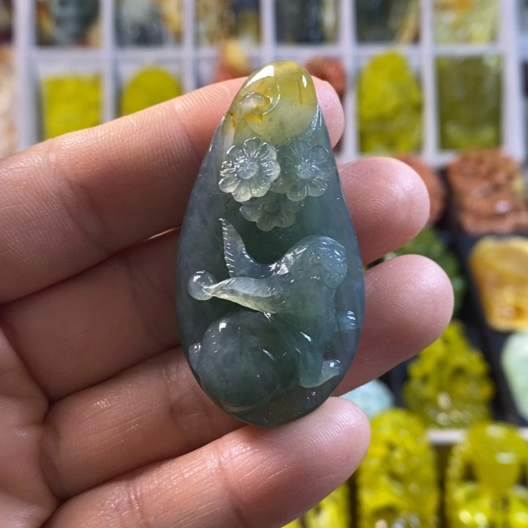 合金蛇纹石玉颈饰