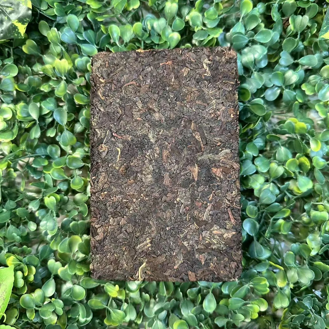 雨腾古茶 爷爷M方Z强“JX压”老铁砖300g/砖