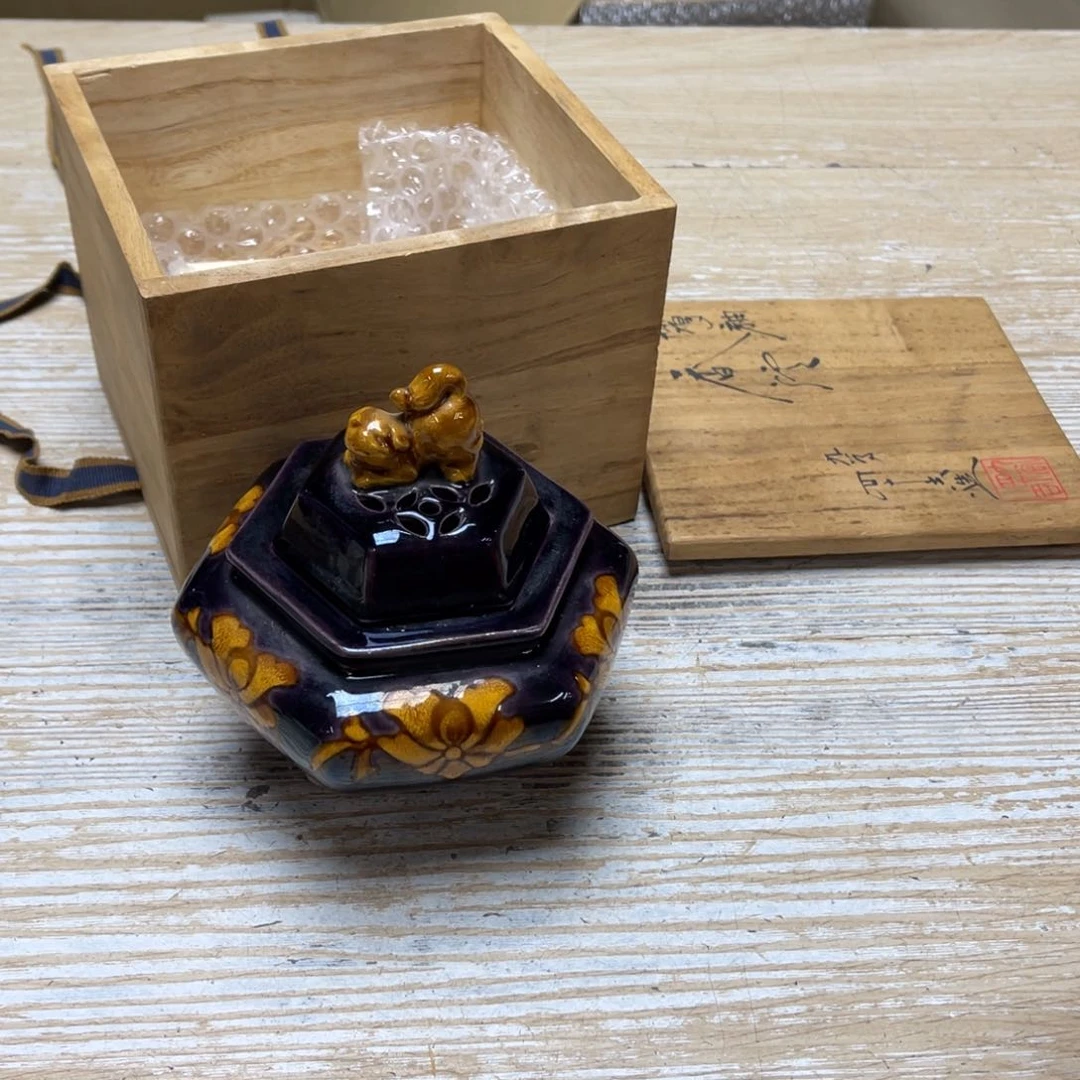 瓷片靓**！密密麻麻地排列着一个