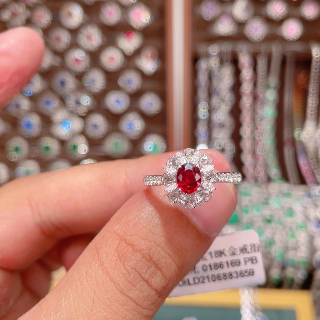 18K金镶嵌戒指红宝石0.62ct 无烧鸽血