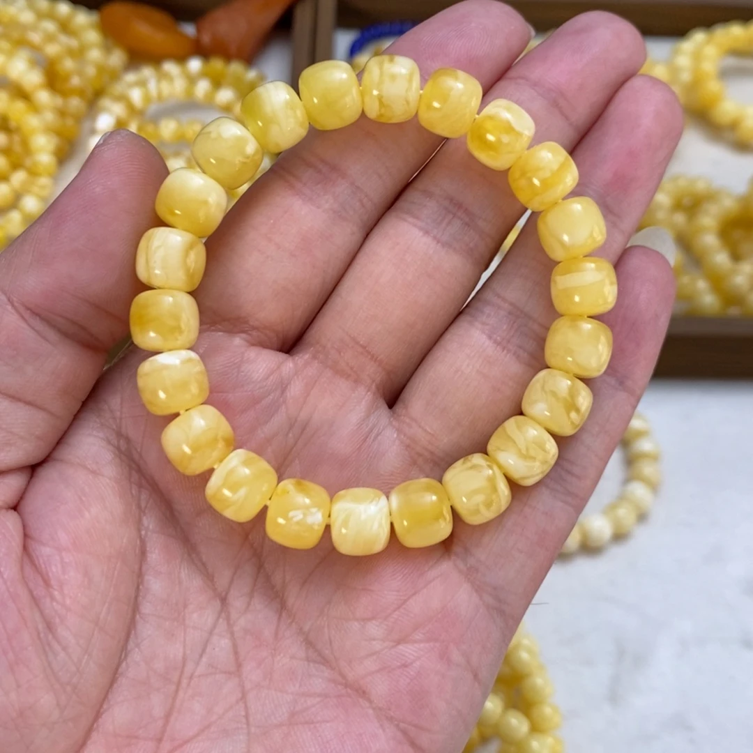 琥珀未镶嵌裸石10.2金白花