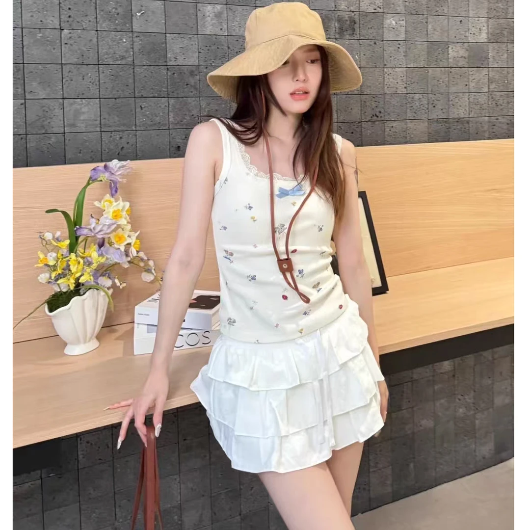 白色油画小狗碎花蕾丝背心小众设计师品牌2025新品夏068