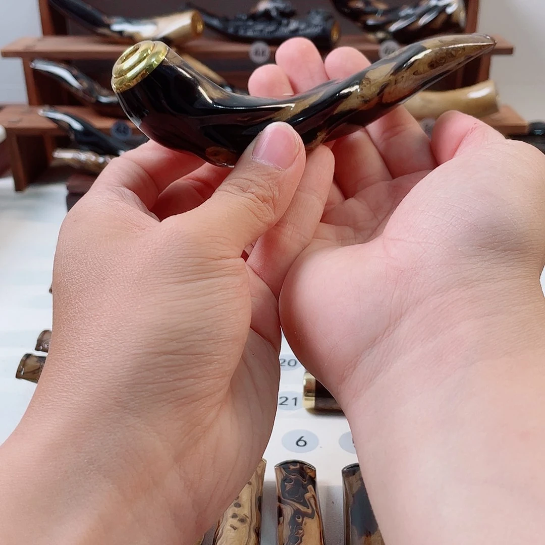 m***f橄榄核把件血柳烟斗一物一拍