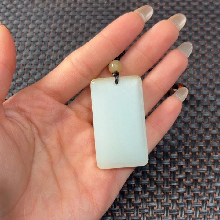 西***古和田玉（糖玉）未镶嵌颈饰