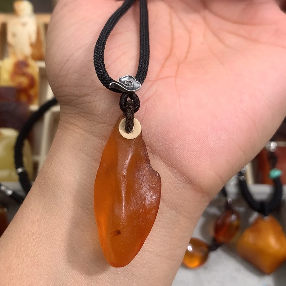 蜜蜡裸石未镶嵌玄**虹你