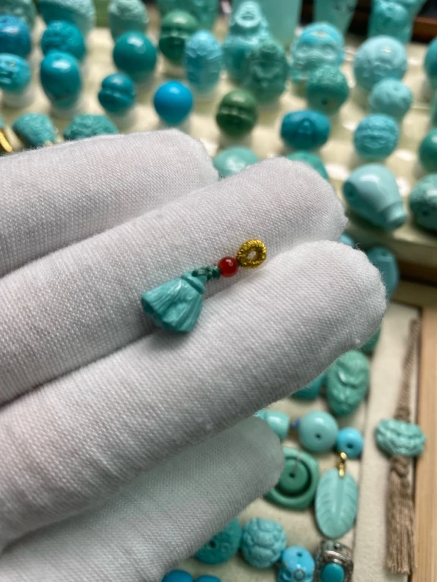 天然南红玛瑙侧挂