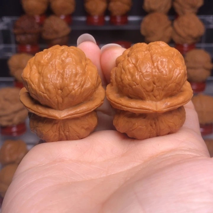 文玩核桃吊坠安****社30金蟾疙瘩包