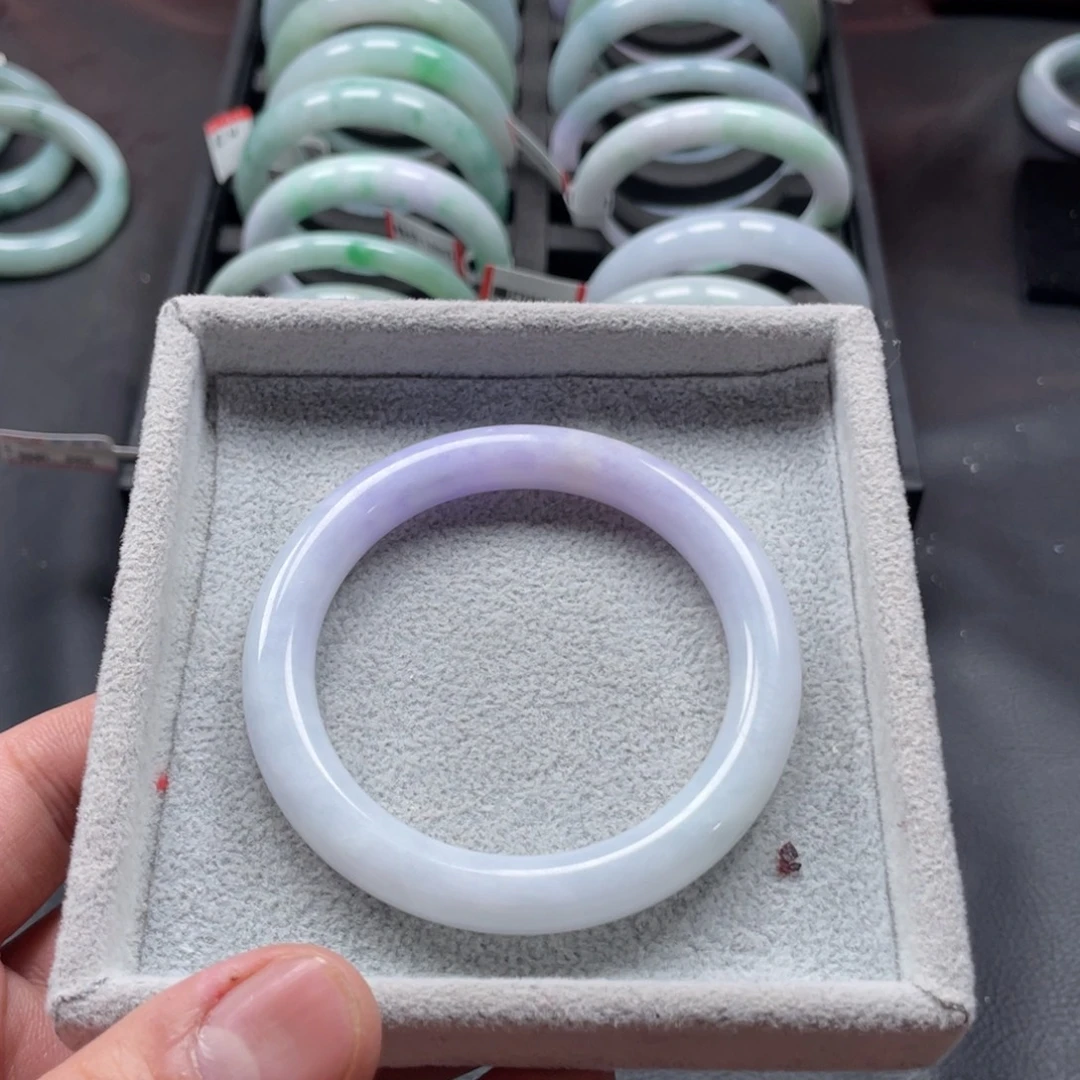 翡翠未镶嵌手镯圆条