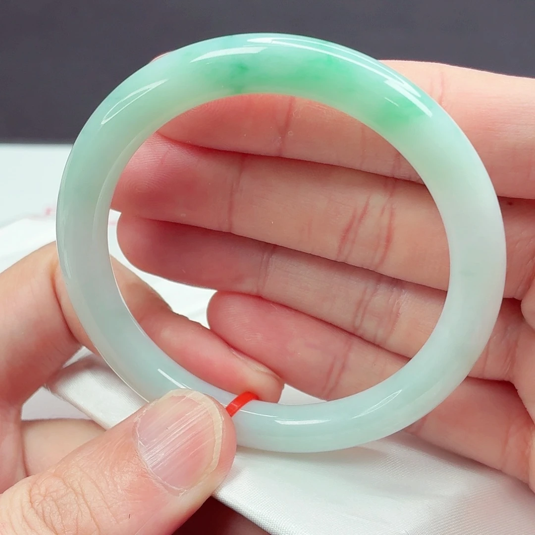 翡翠未镶嵌手镯56.2圈