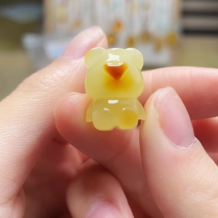 蜜蜡未镶嵌裸石蜜蜡小熊
