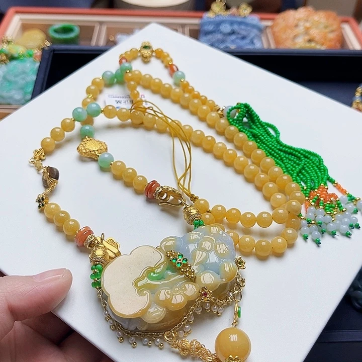 夢***影翡翠未镶嵌吊坠(赠链)炸福利