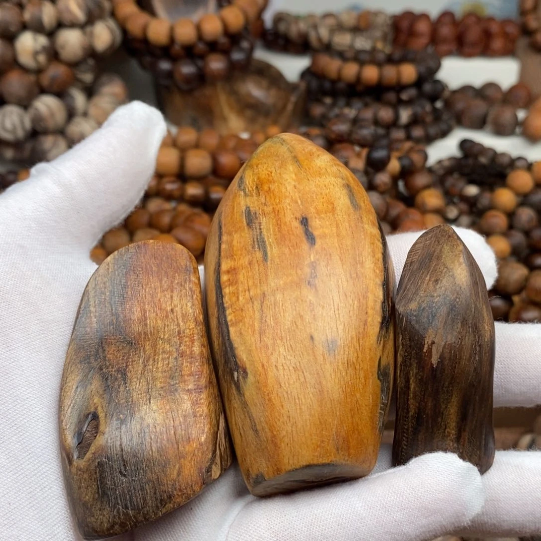 贡木手把件小鼻嘎三个