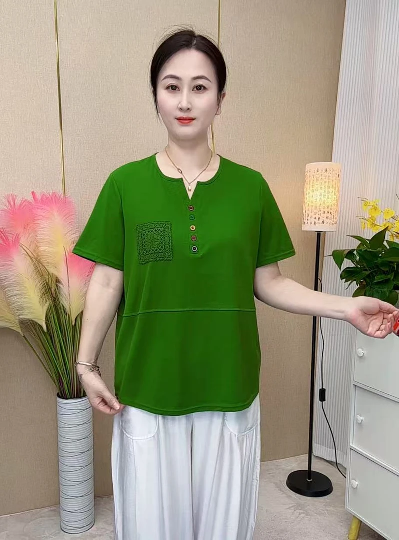 夏季新款圆领短袖气质小V领时尚百搭宽松遮肉显瘦勾花口袋欧版T恤