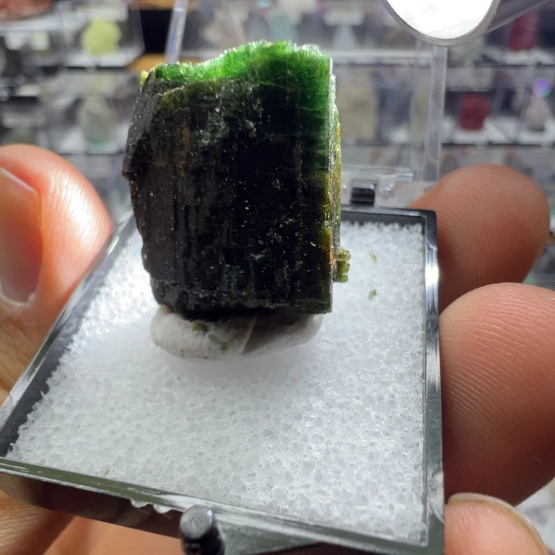 东陵石珠宝奇石合金