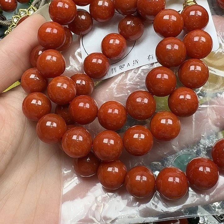 大***店翡翠未镶嵌颈饰翡翠