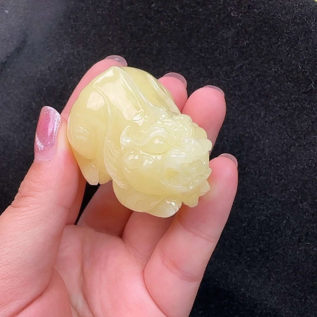 蜜蜡未镶嵌珠宝奇石