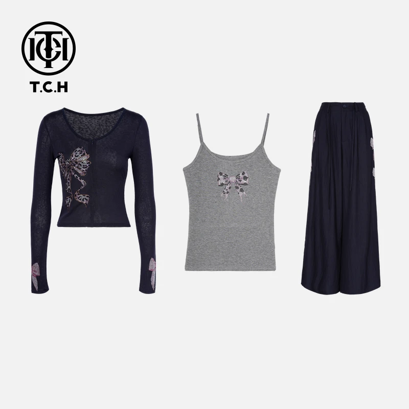TCH秋款新时尚淑女百搭新潮流套装女轻奢显瘦运动短款T75C07E5006