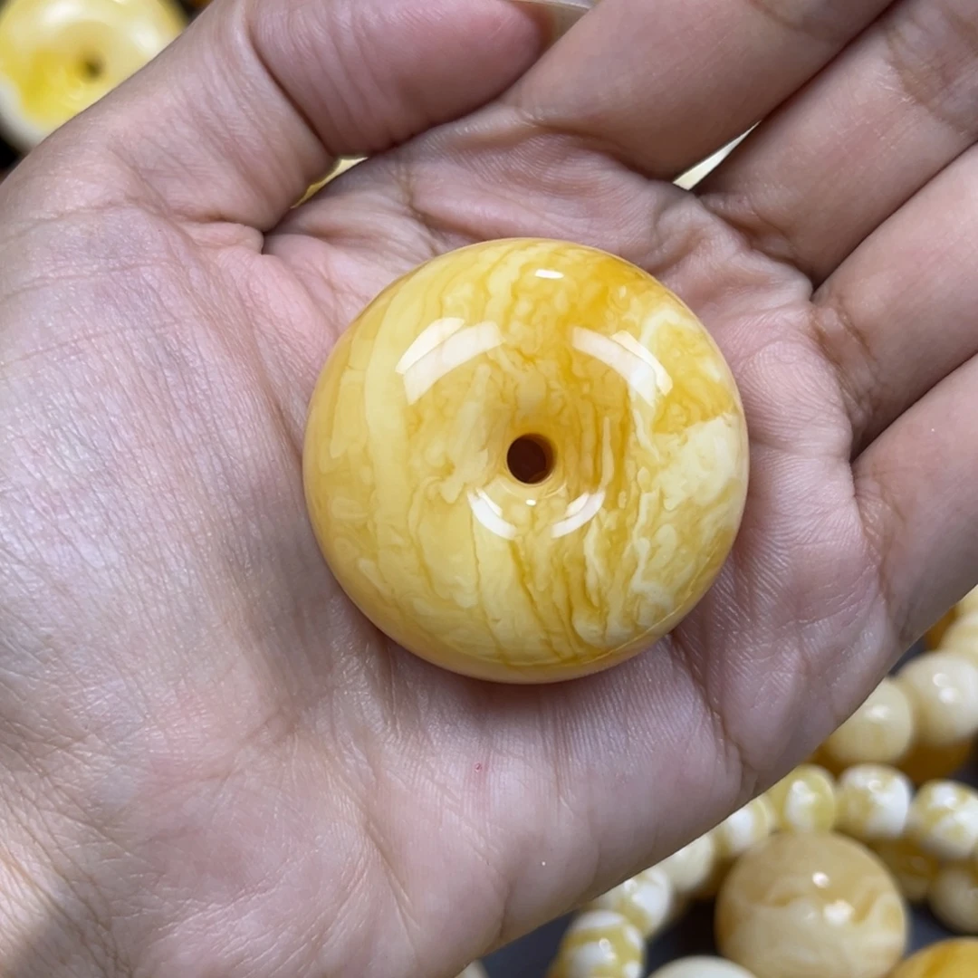 琥珀未镶嵌手串……