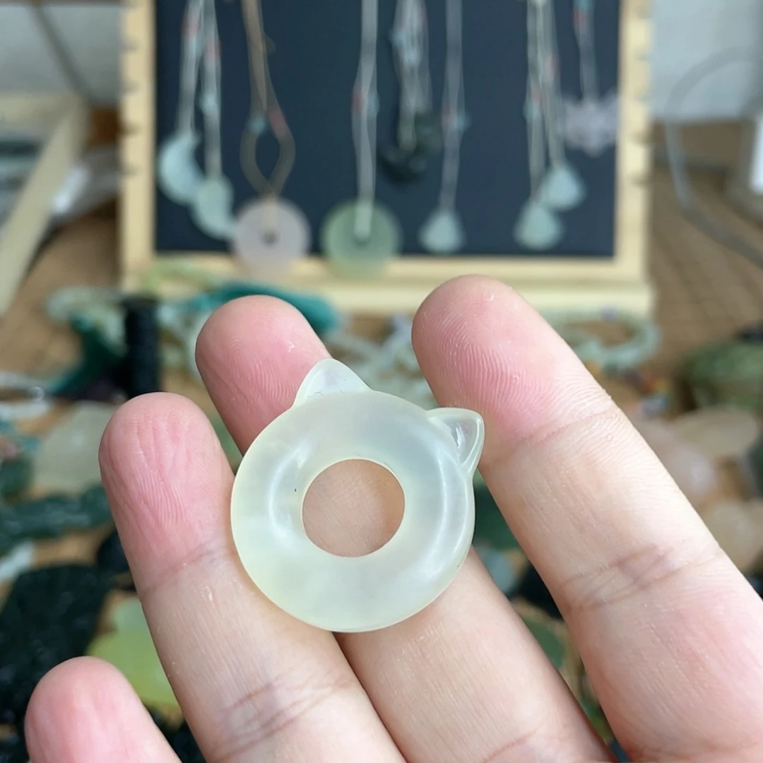 【闪购商品】岫玉未镶嵌颈饰