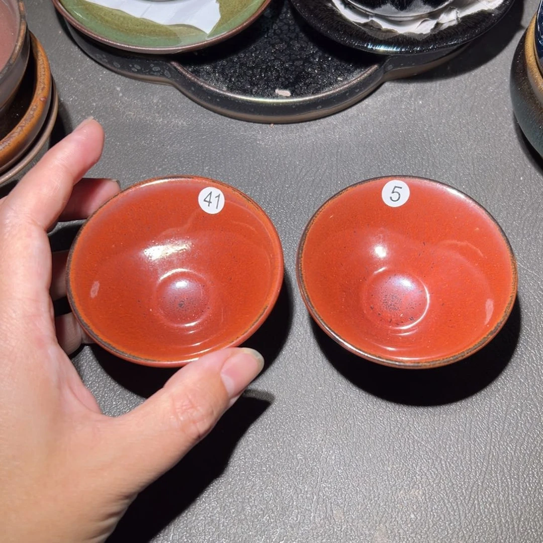 茶盏乐****2这个点就困着看电视
