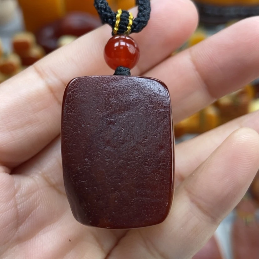 【闪购商品】琥珀颈饰未镶嵌