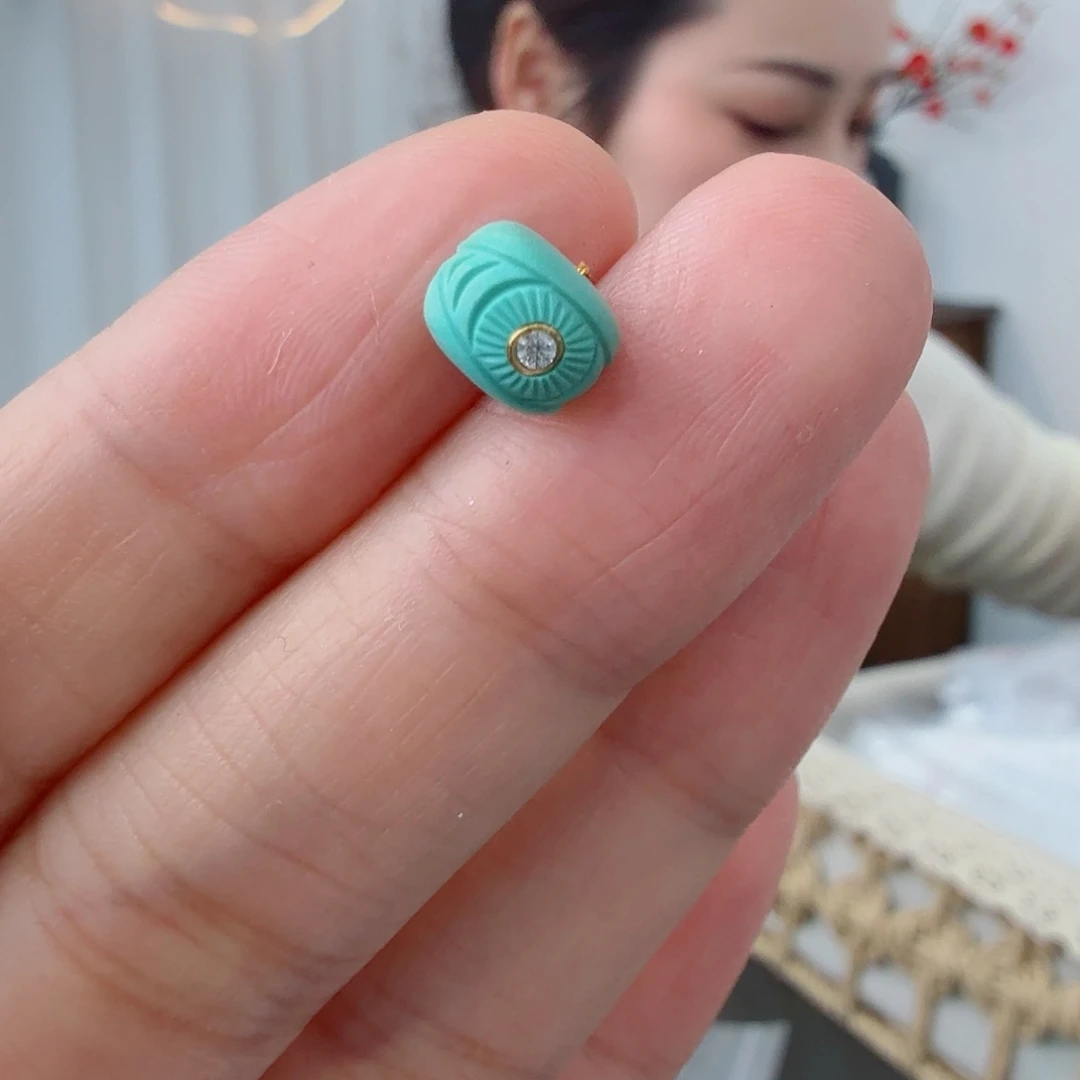 绿松石未镶嵌珠宝奇石