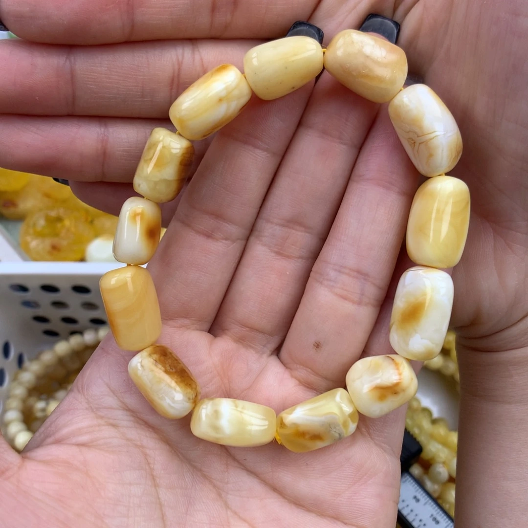 琥珀未镶嵌裸石11+