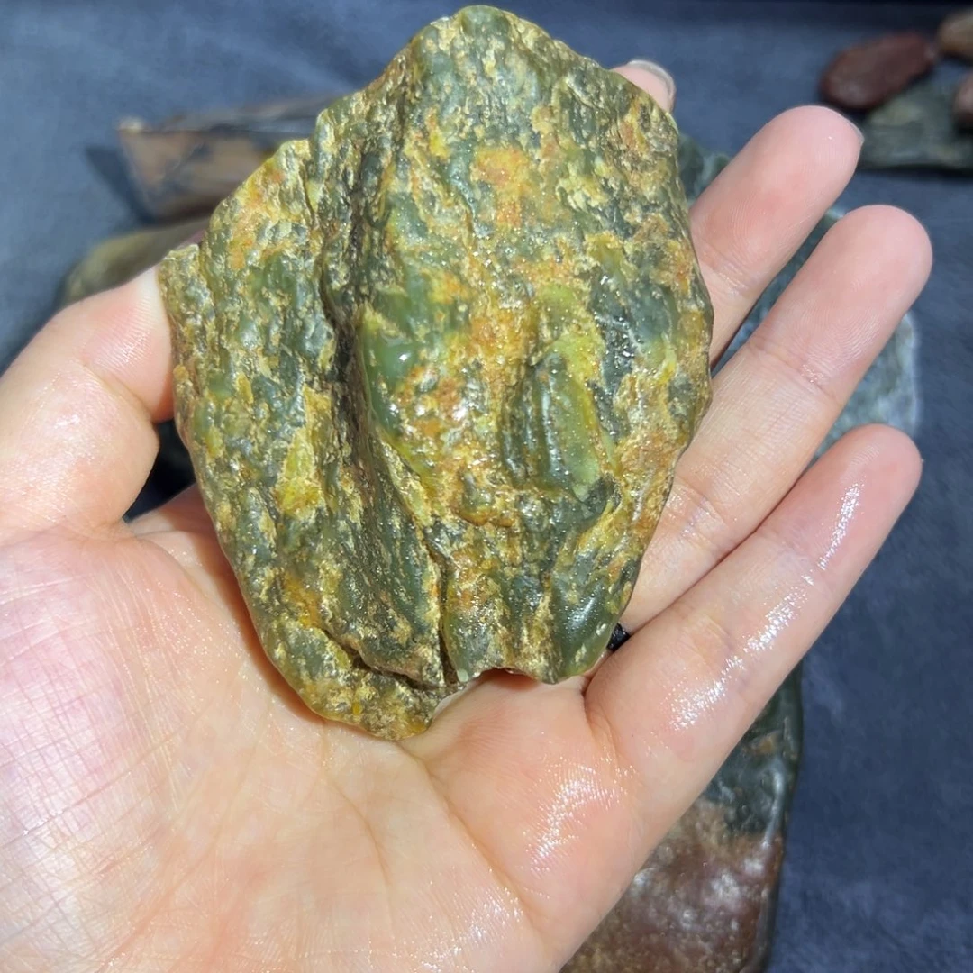 和田玉未镶嵌珠宝奇石