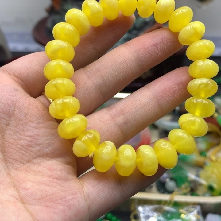 未镶嵌颈饰琥珀吊坠