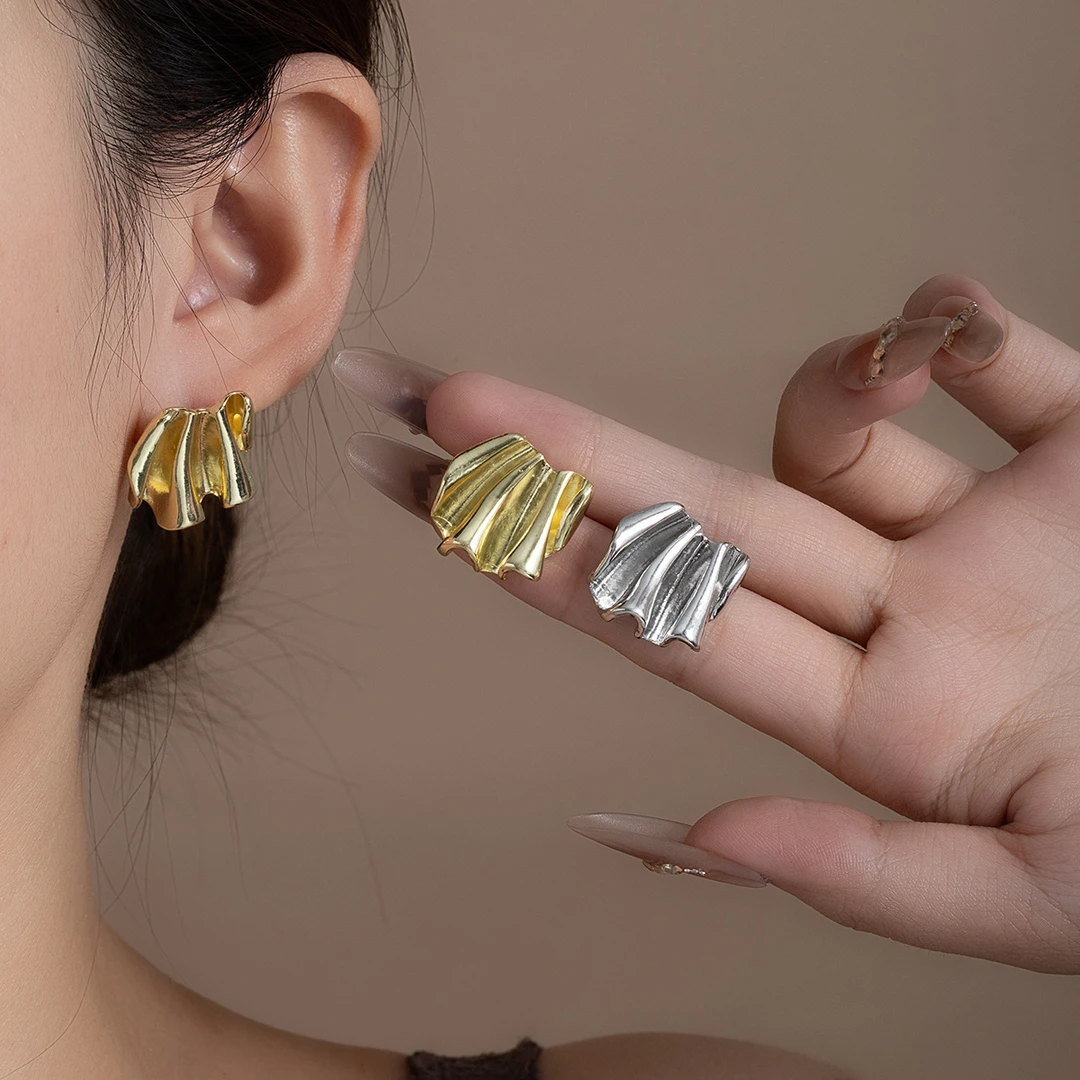 合金合成锆石耳饰 设计感耳钉光面金属风简约时尚百搭轻奢简约个