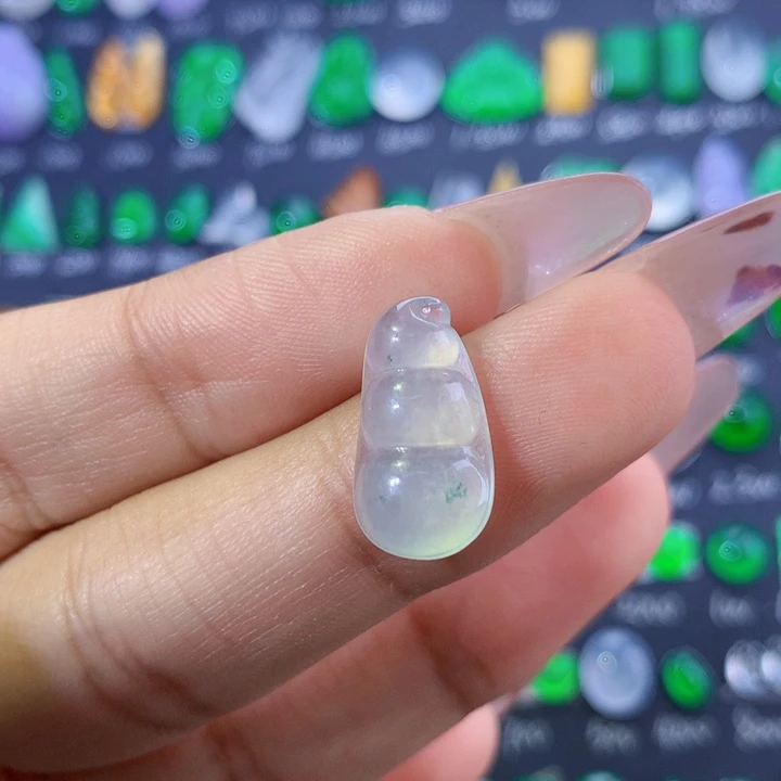 颈饰未镶嵌翡翠豆