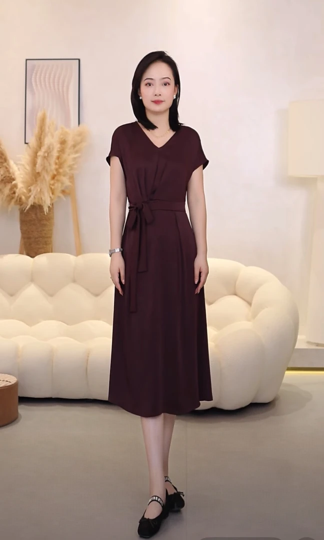 【曼姐定制】2025夏季显瘦中连衣裙显瘦时尚收腰优雅2653