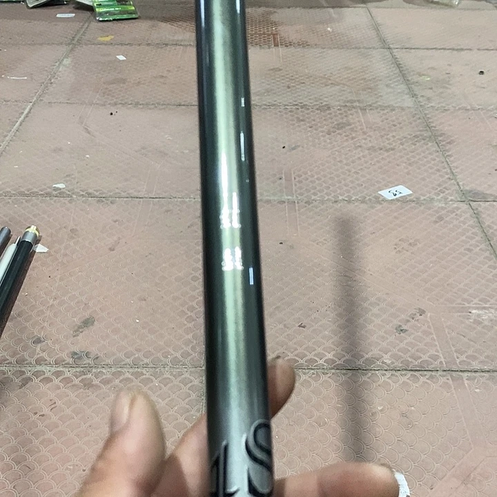 碧波缺节鱼竿一根。。16号